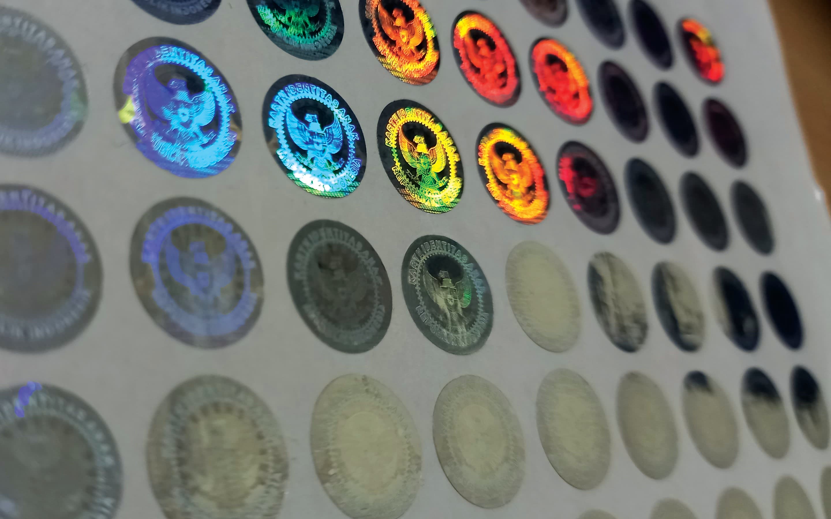hologram label
