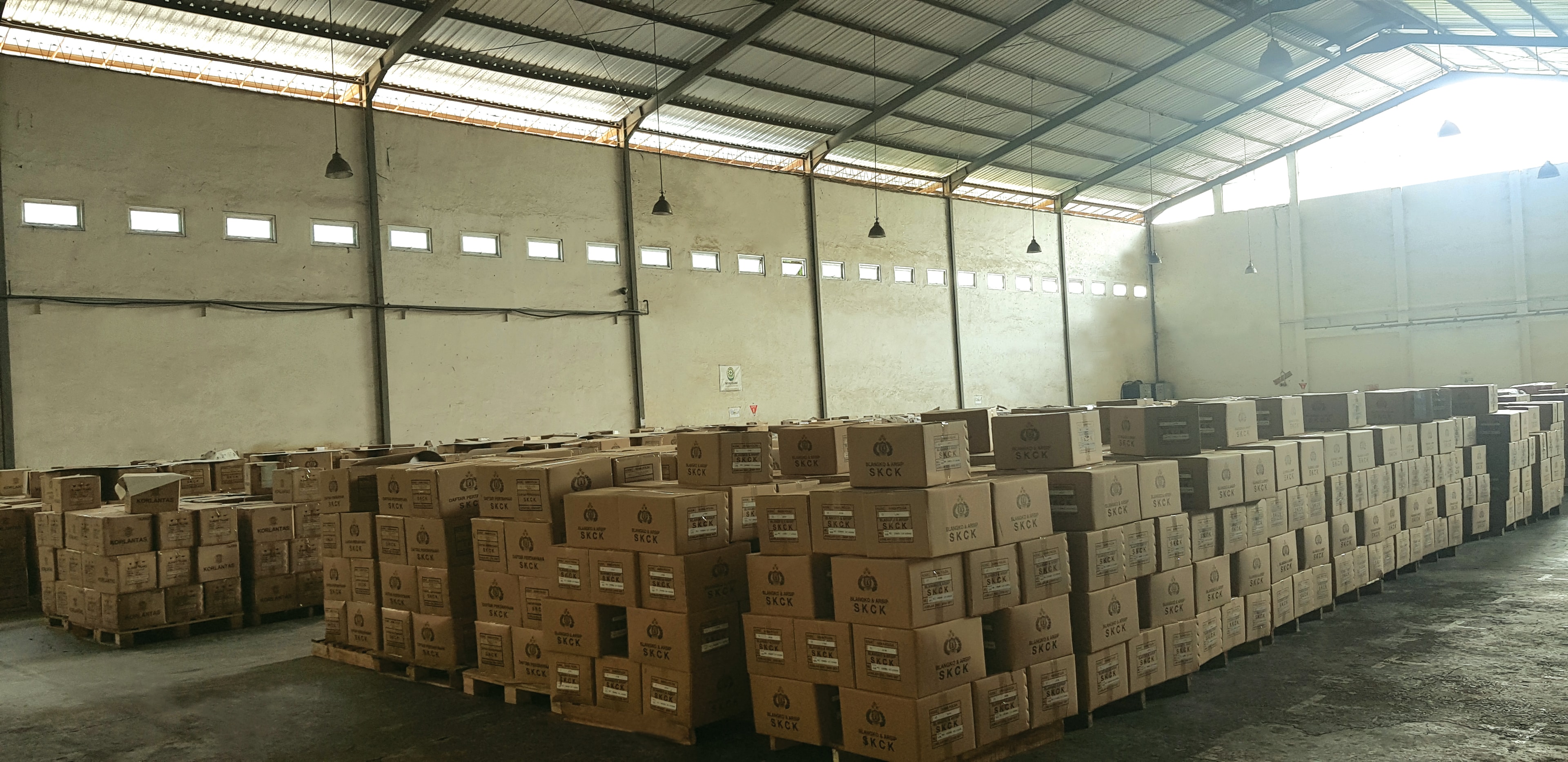 Gudang Barang Jadi